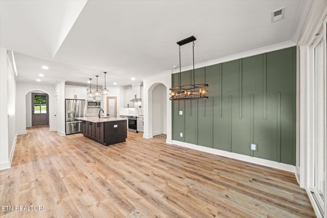 102 Oostagala Drive, Loudon, TN 37774