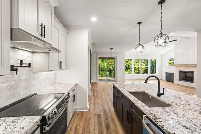 102 Oostagala Drive, Loudon, TN 37774