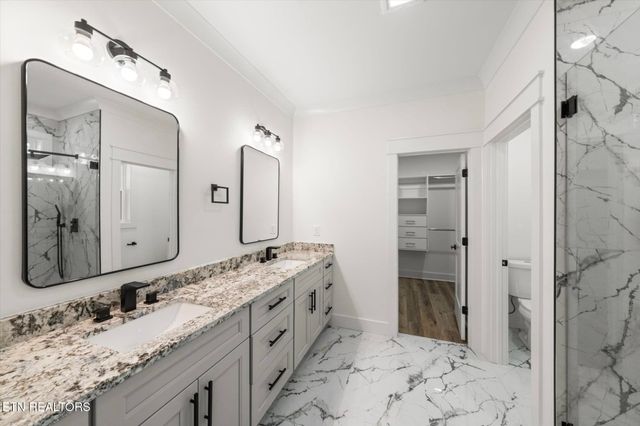 102 Oostagala Drive, Loudon, TN 37774