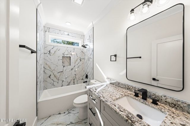 102 Oostagala Drive, Loudon, TN 37774