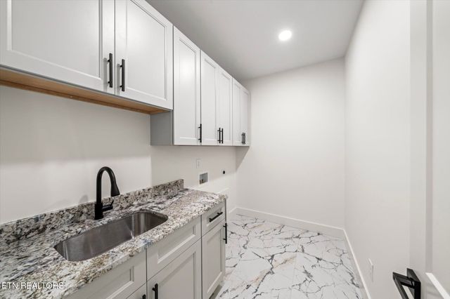 102 Oostagala Drive, Loudon, TN 37774