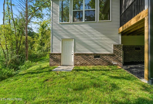 102 Oostagala Drive, Loudon, TN 37774