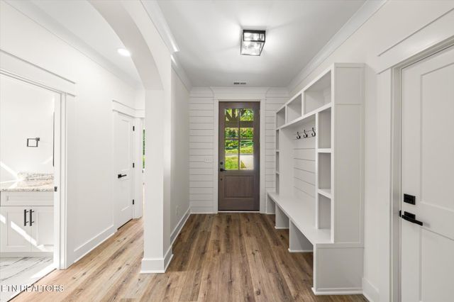 102 Oostagala Drive, Loudon, TN 37774