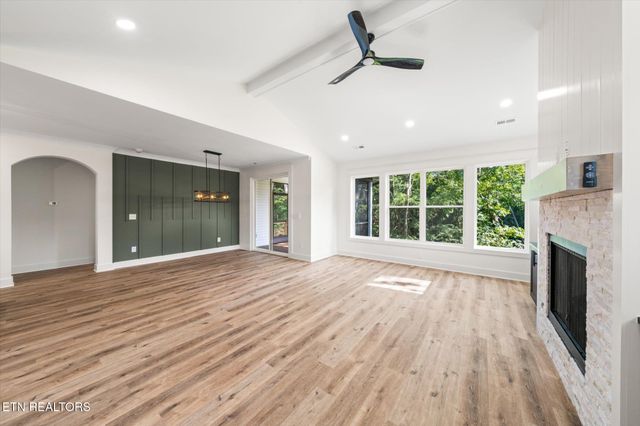 102 Oostagala Drive, Loudon, TN 37774