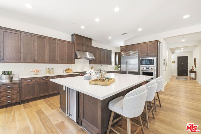 14604 McCormick Street, Sherman Oaks, CA 91411