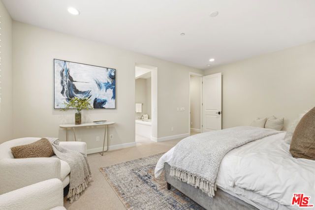 14604 McCormick Street, Sherman Oaks, CA 91411