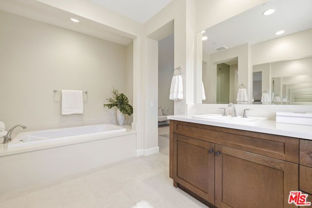 14604 McCormick Street, Sherman Oaks, CA 91411