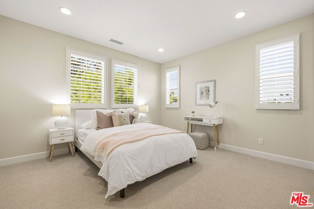 14604 McCormick Street, Sherman Oaks, CA 91411