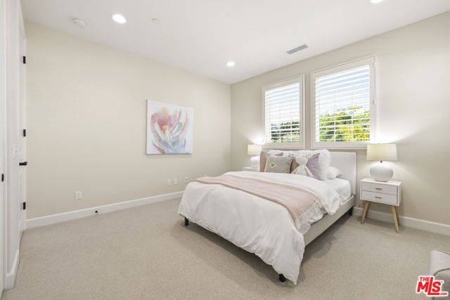 14604 McCormick Street, Sherman Oaks, CA 91411