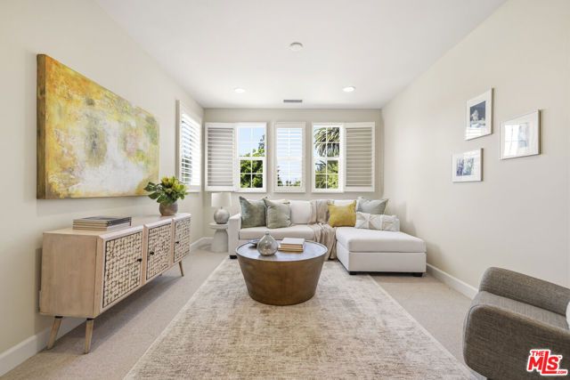 14604 McCormick Street, Sherman Oaks, CA 91411