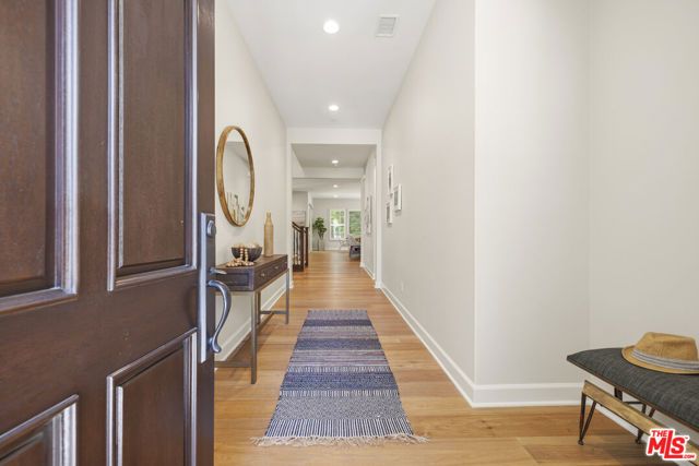 14604 McCormick Street, Sherman Oaks, CA 91411