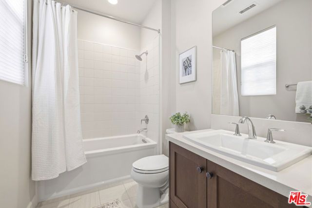 14604 McCormick Street, Sherman Oaks, CA 91411