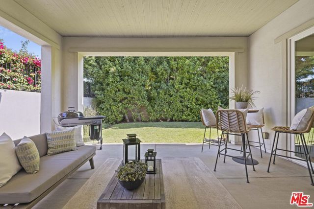 14604 McCormick Street, Sherman Oaks, CA 91411