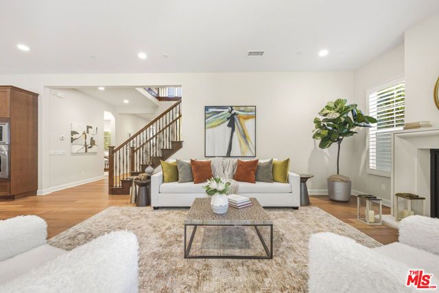 14604 McCormick Street, Sherman Oaks, CA 91411