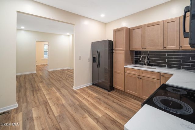 507 Central Avenue, Albany, NY 12206