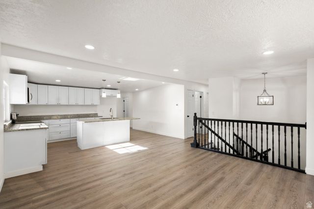 6016 S PAPRIKA CIR, Taylorsville, UT 84129