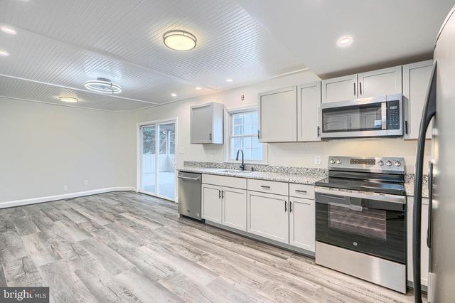 216 WERNER RD, Baltimore, MD 21226