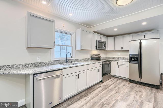 216 WERNER RD, Baltimore, MD 21226