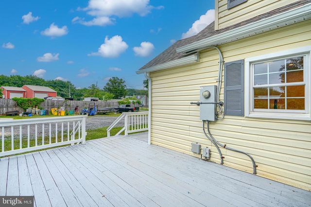 216 WERNER RD, Baltimore, MD 21226