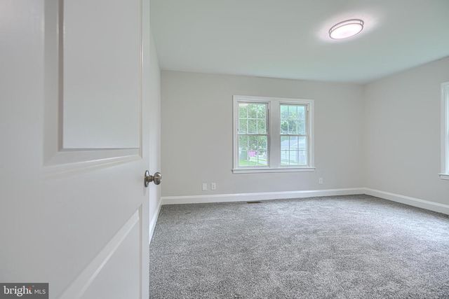 216 WERNER RD, Baltimore, MD 21226