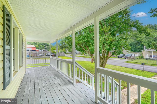 216 WERNER RD, Baltimore, MD 21226