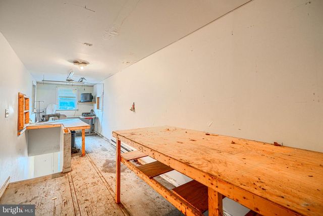 216 WERNER RD, Baltimore, MD 21226
