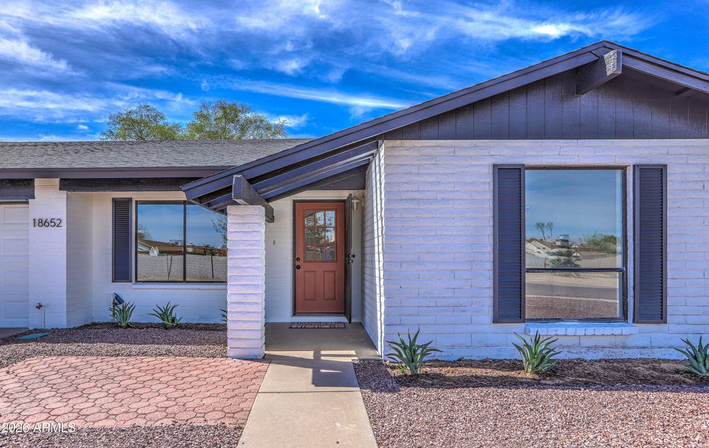 18652 N 12TH Avenue, Phoenix, AZ 85027 — exterior
