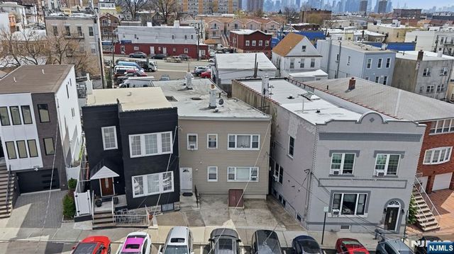 6208 Durham Avenue, North Bergen, NJ 07047