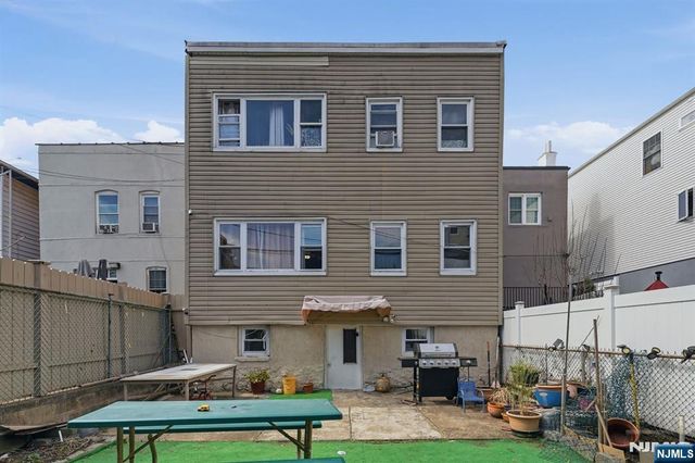 6208 Durham Avenue, North Bergen, NJ 07047