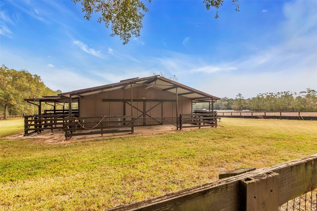 28414 Dobbin Huffsmith Road, Magnolia, TX 77354