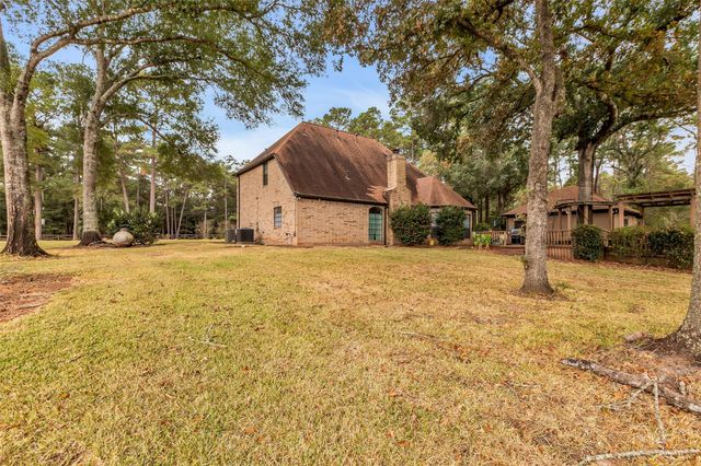 28414 Dobbin Huffsmith Road, Magnolia, TX 77354