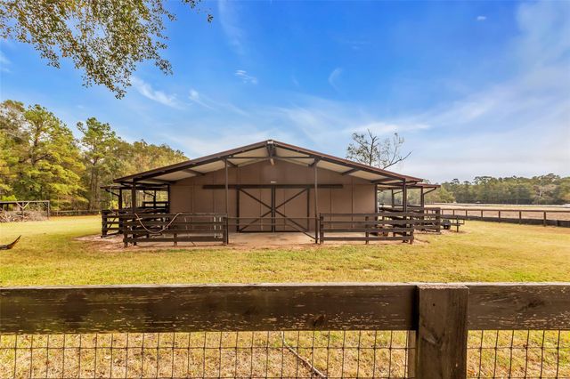 28414 Dobbin Huffsmith Road, Magnolia, TX 77354