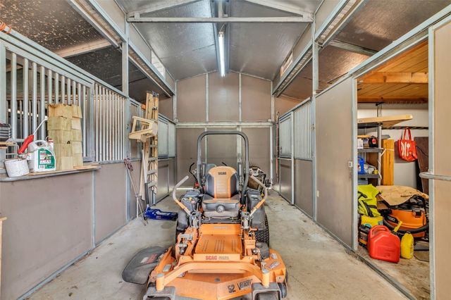 28414 Dobbin Huffsmith Road, Magnolia, TX 77354