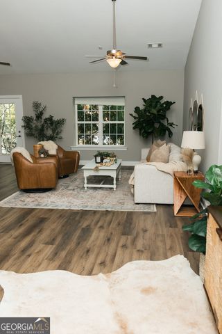 4304 Commonwealth Circle, Newnan, GA 30263