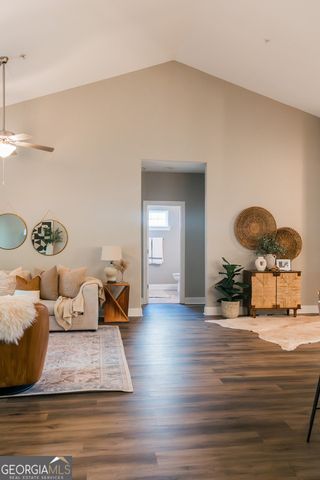 4304 Commonwealth Circle, Newnan, GA 30263