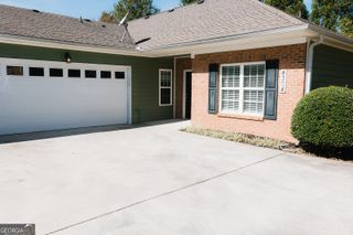 4304 Commonwealth Circle, Newnan, GA 30263