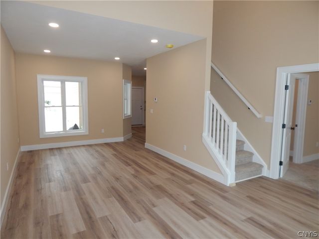 302 Bunker Hill, Syracuse, NY 13207