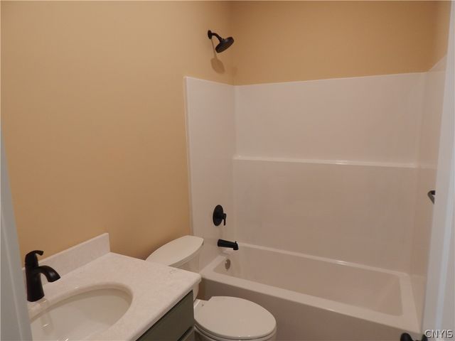 302 Bunker Hill, Syracuse, NY 13207