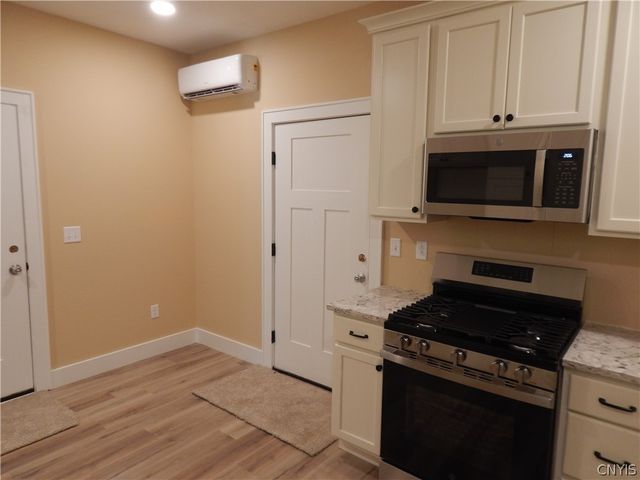 302 Bunker Hill, Syracuse, NY 13207