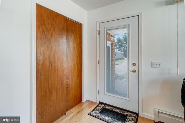 6 SPEIGHSTOWN PL, Toms River, NJ 08757