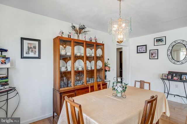 6 SPEIGHSTOWN PL, Toms River, NJ 08757