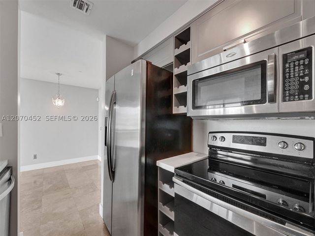 2475 Brickell Ave 804, Miami, FL 33129
