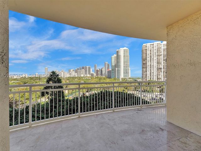 2475 Brickell Ave 804, Miami, FL 33129