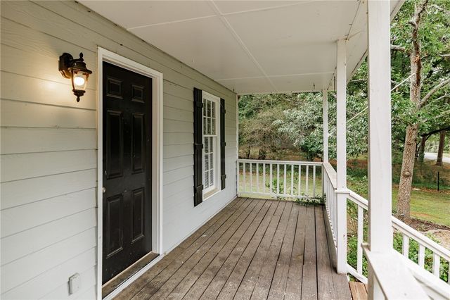 1031 Elder Heights Drive, Bishop, GA 30621