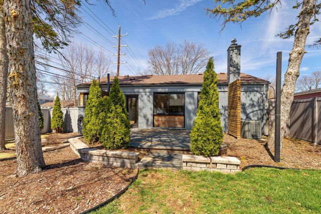 1204 Woodlawn Avenue, Royal Oak, MI 48073
