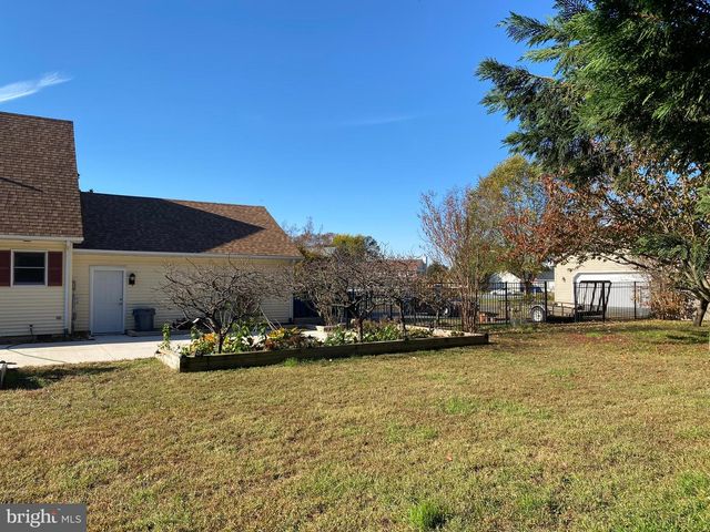 32 NANTICOKE DR, Dover, DE 19904