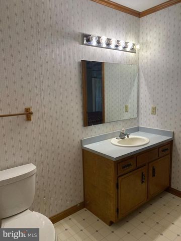 32 NANTICOKE DR, Dover, DE 19904