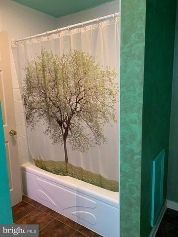 32 NANTICOKE DR, Dover, DE 19904