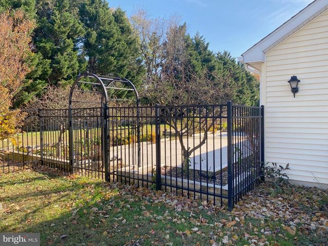 32 NANTICOKE DR, Dover, DE 19904