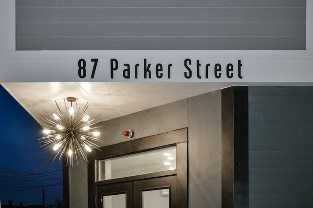 87 Parker St 402, Chelsea, MA 02150